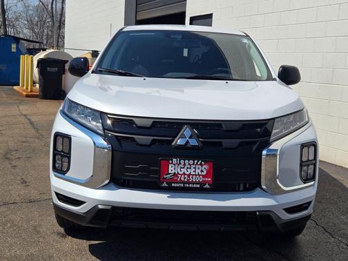 White Diamond 2026 Mitsubishi Outlander Sport 2.0 LE