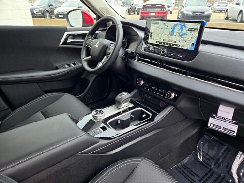 Red Diamond 2026 Mitsubishi Outlander ES 1.5T S-AWC