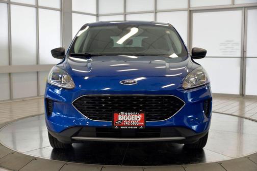 Atlas Blue Metallic 2022 Ford Escape SE