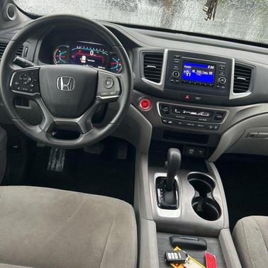 Modern Steel Metallic 2019 Honda Pilot LX