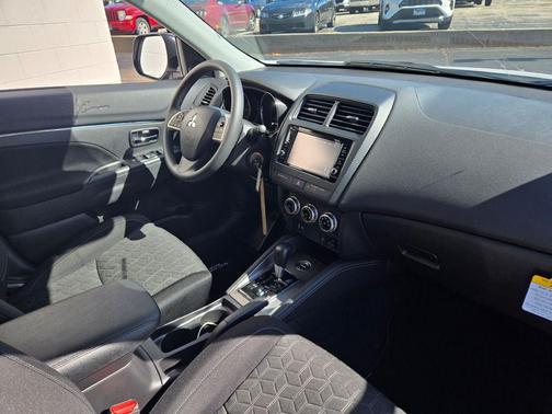 2025 Mitsubishi Outlander Sport 2.0 ES