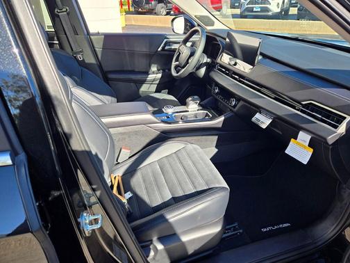 2025 Mitsubishi Outlander SE 2.5 S-AWC