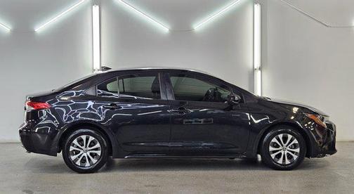 2022 Toyota Corolla Hybrid LE