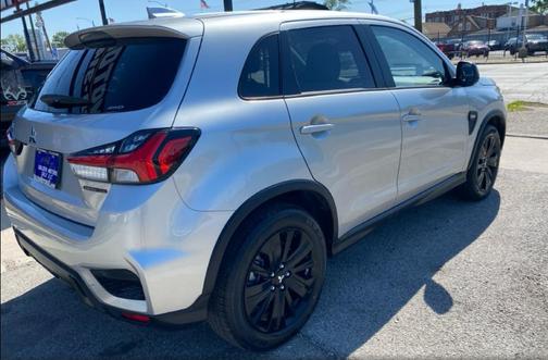 Alloy Silver Metallic 2026 Mitsubishi Outlander Sport 2.0 LE