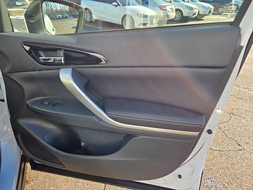 2026 Mitsubishi Eclipse Cross SE