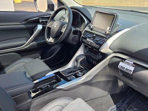2025 Mitsubishi Eclipse Cross SE