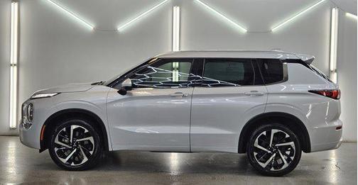 2023 Mitsubishi Outlander SEL