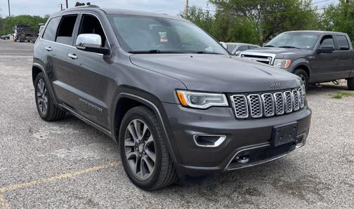 Granite Crystal Metallic Clearcoat 2017 Jeep Grand Cherokee Overland
