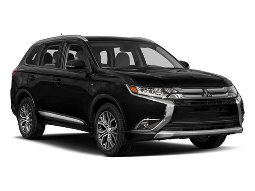 Diamond White Pearl 2017 Mitsubishi Outlander GT