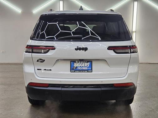 2022 Jeep Grand Cherokee L Altitude