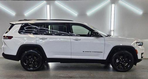 2022 Jeep Grand Cherokee L Altitude
