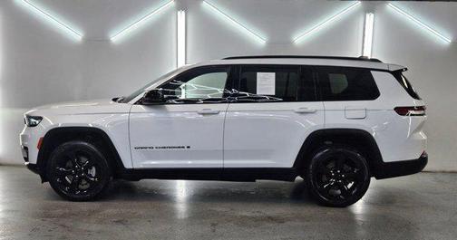 2022 Jeep Grand Cherokee L Altitude