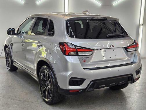 2022 Mitsubishi Outlander Sport 2.0 LE