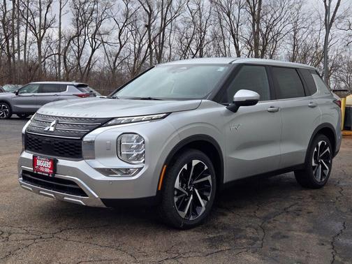 2025 Mitsubishi Outlander PHEV SE S-AWC