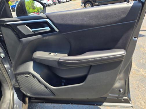 Graphite Gray 2026 Mitsubishi Outlander LE S-AWC