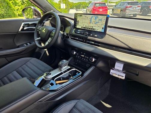 Graphite Gray 2026 Mitsubishi Outlander LE S-AWC