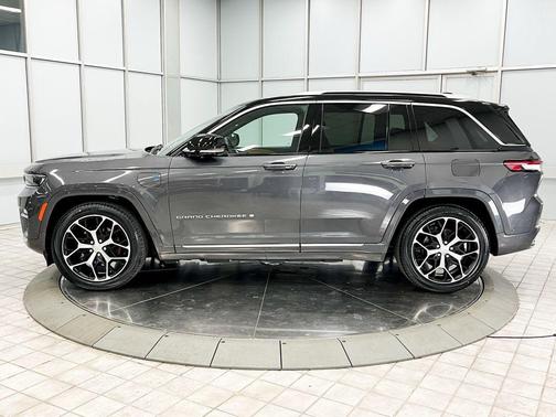 2022 Jeep Grand Cherokee 4xe Summit Reserve