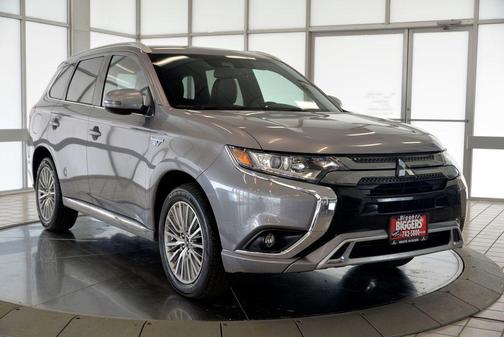 Mercury Gray Metallic 2022 Mitsubishi Outlander PHEV SEL
