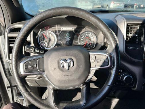 2025 RAM 1500 Warlock Crew Cab 4x4 5'7' Box