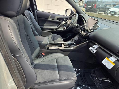 Alloy Silver Metallic 2026 Mitsubishi Eclipse Cross BLACK EDITION 1.5T S-AWC