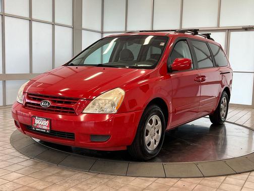 2010 Kia Sedona LX