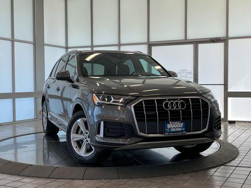 2021 Audi Q7 45 Premium Plus
