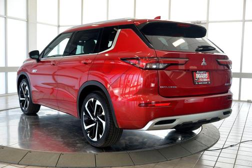 2023 Mitsubishi Outlander PHEV SEL