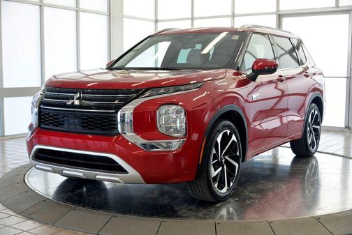 2023 Mitsubishi Outlander PHEV SEL