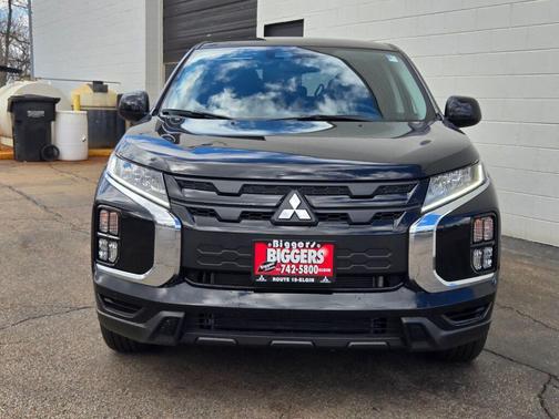 Labrador Black Pearl 2026 Mitsubishi Outlander Sport 2.0 LE