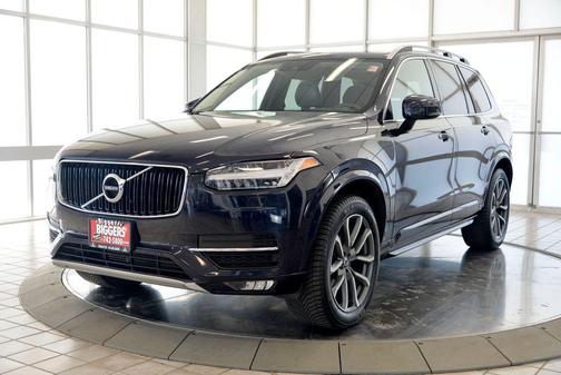 Magic Blue Metallic 2017 Volvo XC90 T6 Momentum