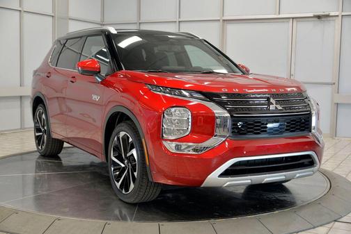 2025 Mitsubishi Outlander PHEV SEL