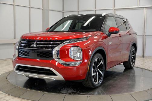 2025 Mitsubishi Outlander PHEV SEL
