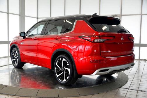 2024 Mitsubishi Outlander PHEV SEL