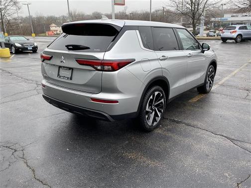 2022 Mitsubishi Outlander ES 2.5 S-AWC