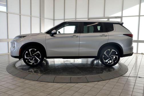 2022 Mitsubishi Outlander ES 2.5 S-AWC