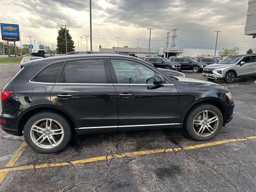 Black Metallic 2016 Audi Q5 2.0T Premium Plus