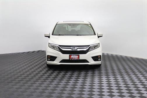 White Diamond Pearl 2019 Honda Odyssey EX-L