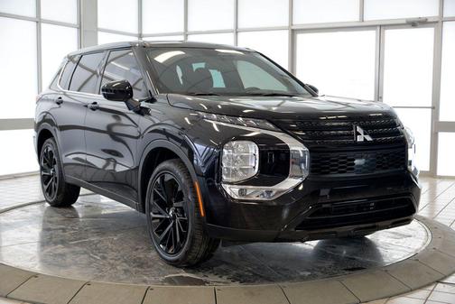 2023 Mitsubishi Outlander SE Black Edition S-AWC