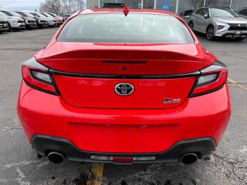 2023 Toyota GR86 Premium