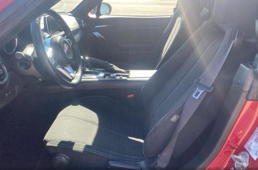 Rosso Red 2017 FIAT 124 Spider Base