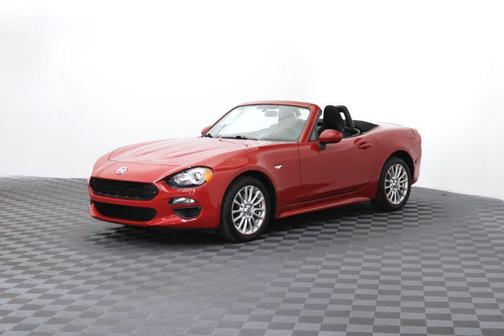 Rosso Red 2017 FIAT 124 Spider Base