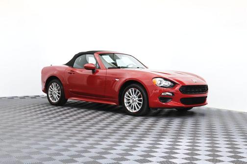 Rosso Red 2017 FIAT 124 Spider Base