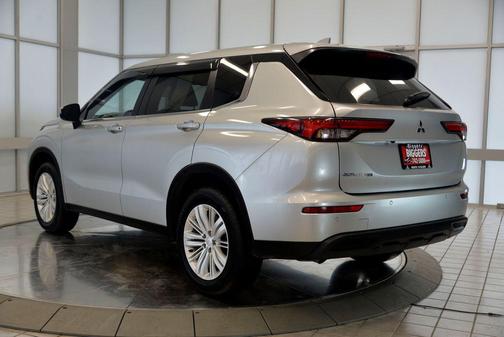 2024 Mitsubishi Outlander ES 2.5 S-AWC