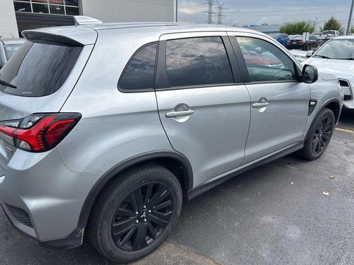 2022 Mitsubishi Outlander Sport 2.0 LE