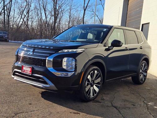 Black Diamond 2026 Mitsubishi Outlander SE 1.5T S-AWC