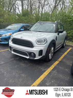 White Silver Metallic 2022 MINI Countryman Cooper