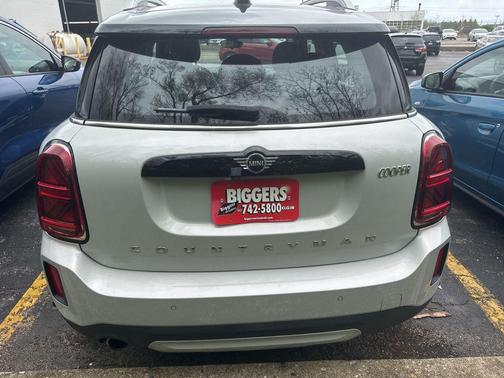 White Silver Metallic 2022 MINI Countryman Cooper