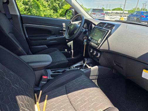 Octane Blue Metallic 2026 Mitsubishi Outlander Sport 2.0 ES