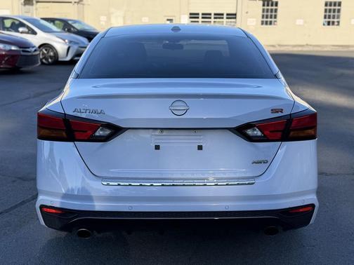 Gray Sky Pearl 2023 Nissan Altima SR Intelligent AWD