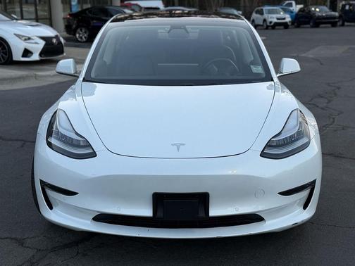 2018 Tesla Model 3 Performance